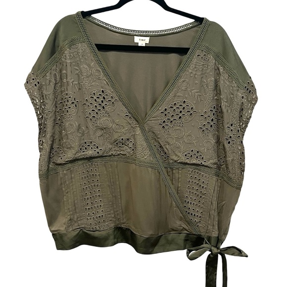 Tiny Anthropologie Tatiana olive green short sleeve faux wrap top size 2X - Picture 2 of 8